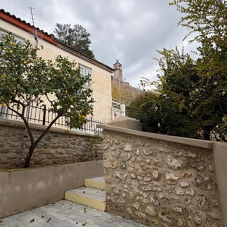 Clocktower Semesterbostad Nafplion